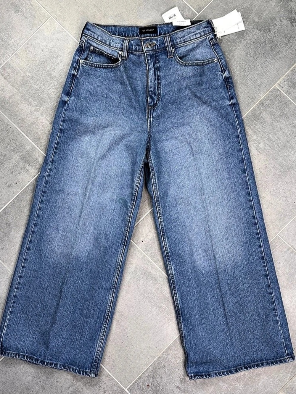 Free Assembly 5-Pocket Cropped Wide Leg Wide Leg Jeans in Blue Waist 10 NWT
